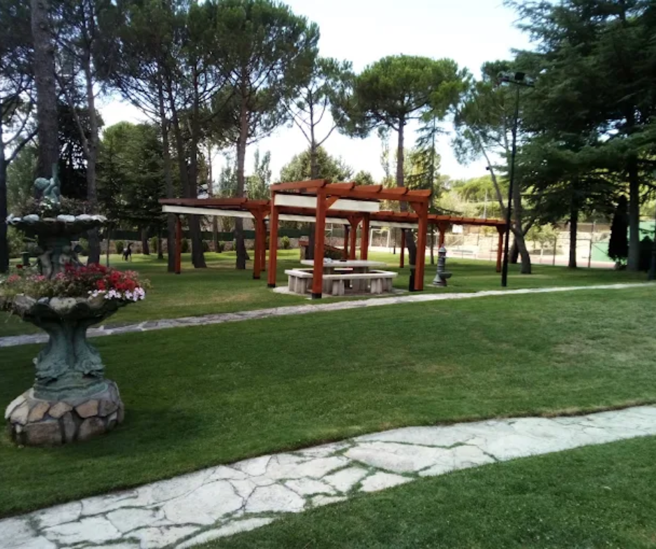 MANSION LONGINOS EXTERIOR